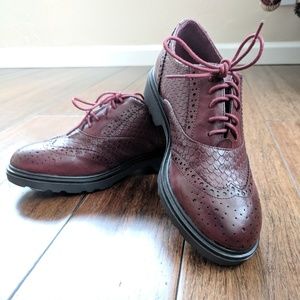 Wanted Burgundy Oxford shoes  Size 7.5